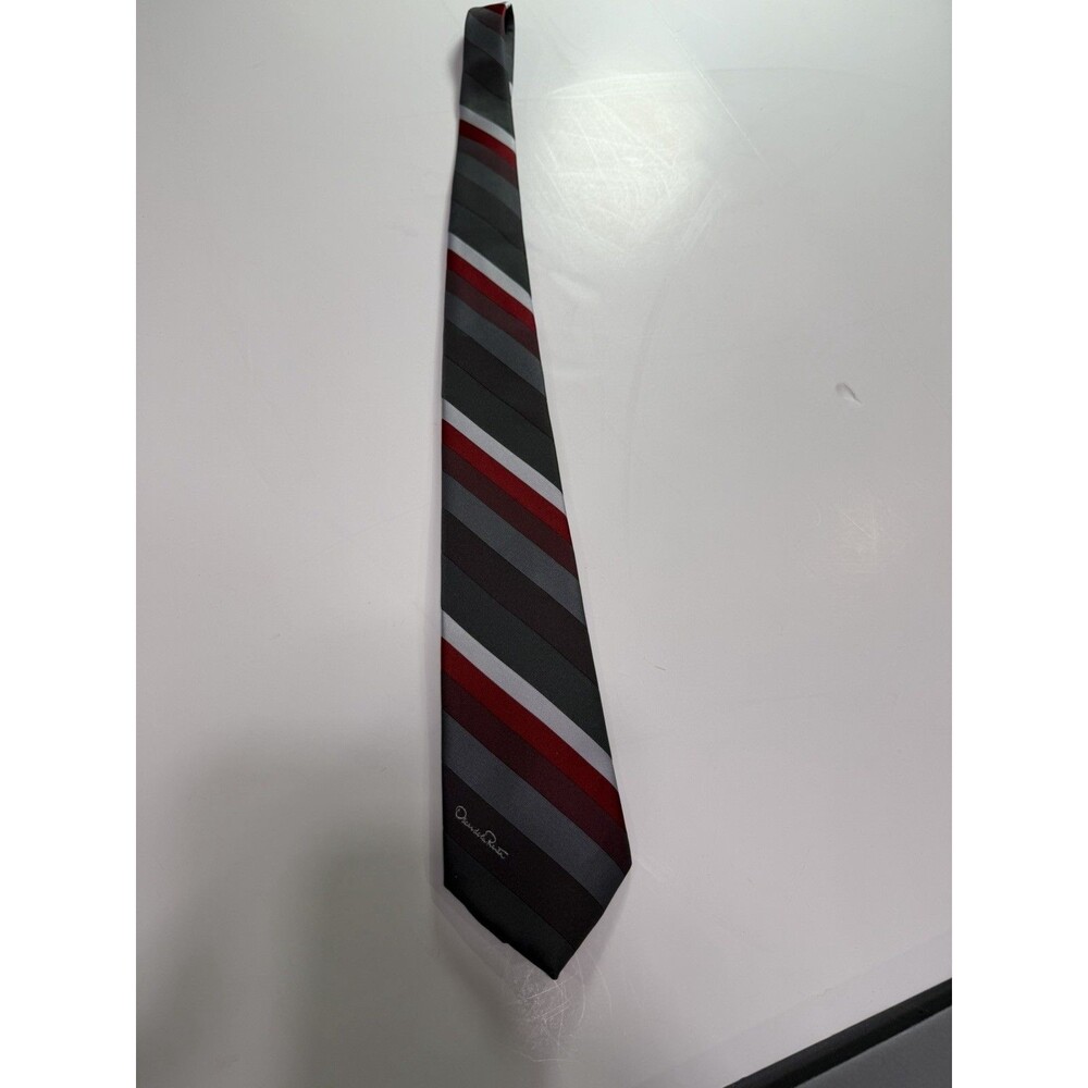 Oscar de La Renta Men's Necktie Red And Silver Striped